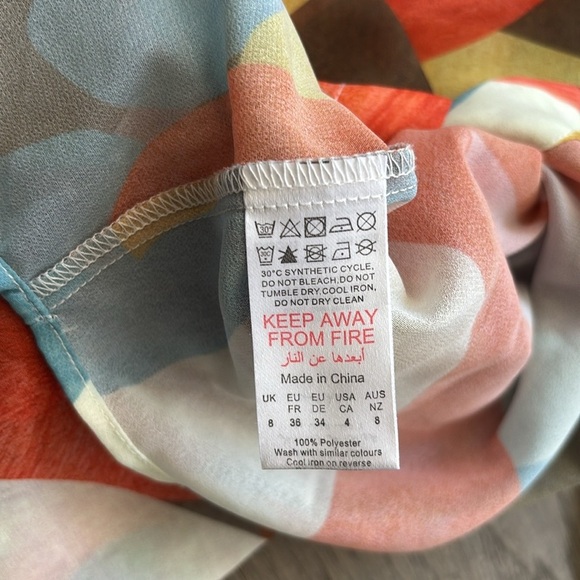 Pretty Little Thing | Multi Abstract Printed Oversized Button Up Blouse Size 4 - Picture 13 of 16